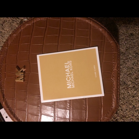 COPY - Michael Kors crossbody - Picture 10 of 10